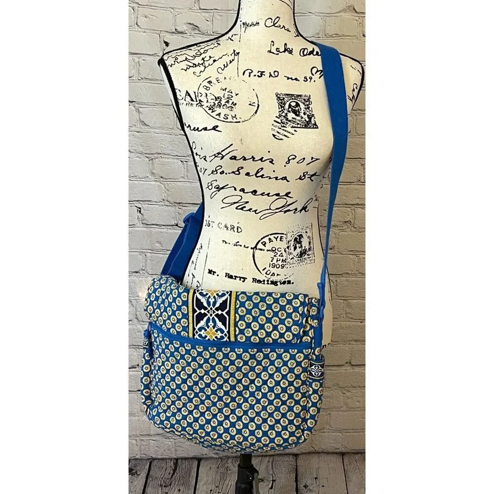 Vera Bradley Women’s Riviera Blue Large Messenger Bag